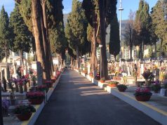 Eboli, furti e raid vandalico al cimitero