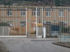 Salerno, perquisizione in carcere: droga e cellulari carcere di salerno