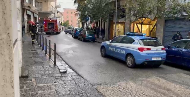 Allarme bomba Salerno centro