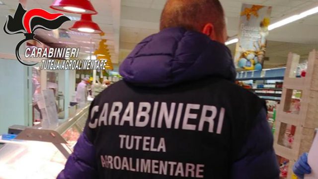 carabinieri sequestrano conserve