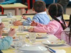 Battipaglia, mensa scolastica: servizio affidato per 773mila euro