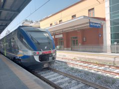 Battipaglia, caldo e treni fermi: malori in stazione