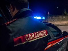 Paestum, tenta di speronare con l’auto il veicolo con a bordo tre ragazze