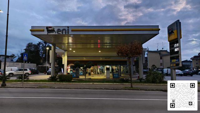 battipaglia stazione di servizio senza tetto