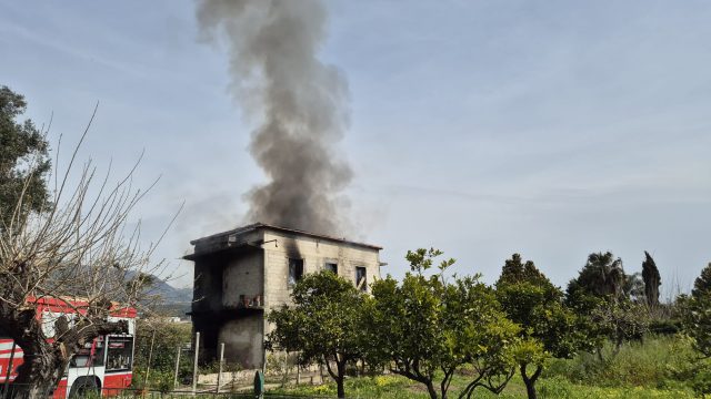 eboli incendio