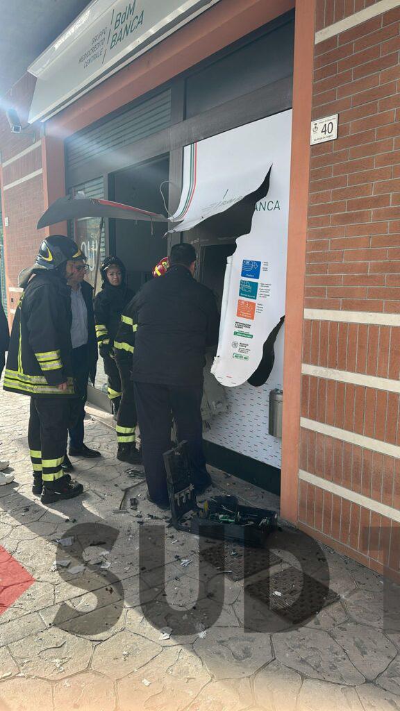 assalto bancomat oliveto citra1