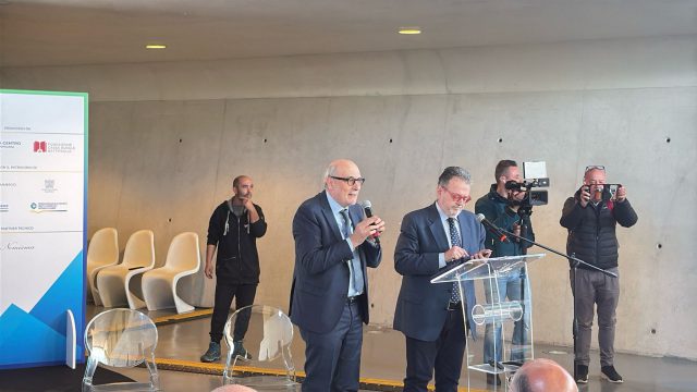 banca campania centro forum economia