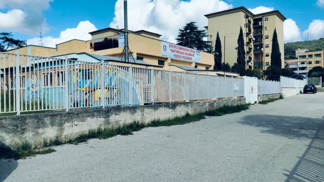 furto scuola poliziano battipaglia