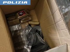 Salerno, sequestro di un cannabis shop