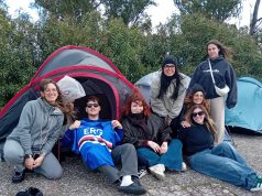 Eboli, fans “accampati” per Olly