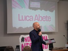 Unisa, Luca Abete fa tappa con il suo tour