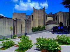 Salerno, incontro elettorale in chiesa: è polemica