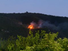 Incendio a Giovi Montena: rifiuti in fiamme