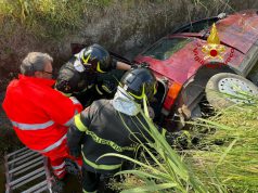 Casal Velino, anziano in un canale: salvato