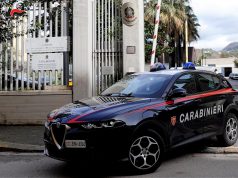Notte di violenza a Salerno: lite per una sigaretta e tentata rapina a un ristoratore