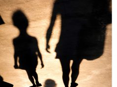 Festa della Mamma senza una casa: giovane madre occupa un alloggio popolare