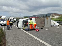 Eboli, incidente in autostrada: un ferito