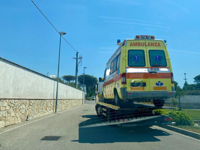 ambulanza targa clonata