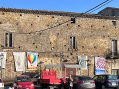 Cilento, l’arte viaggia a “lenzuola spiegate” tra i borghi