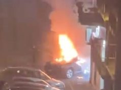 Eboli, auto distrutta dalle fiamme