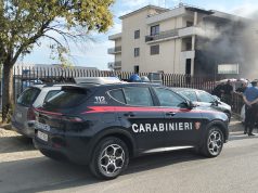 Eboli, incendio in via Cupe Inferiore: distrutto negozio