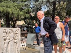 Salerno, vandali in piazza San Francesco