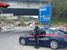 Agropoli, maltratta madre e sorella e poi aggredisce i carabinieri