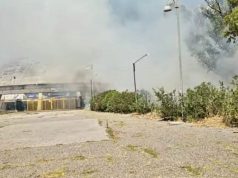 Eboli, rogo di sterpaglie vicino al Palasele: nessun danno