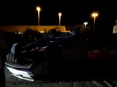 Eboli, auto si ribalta nel rione Pescara: conducente in ospedale