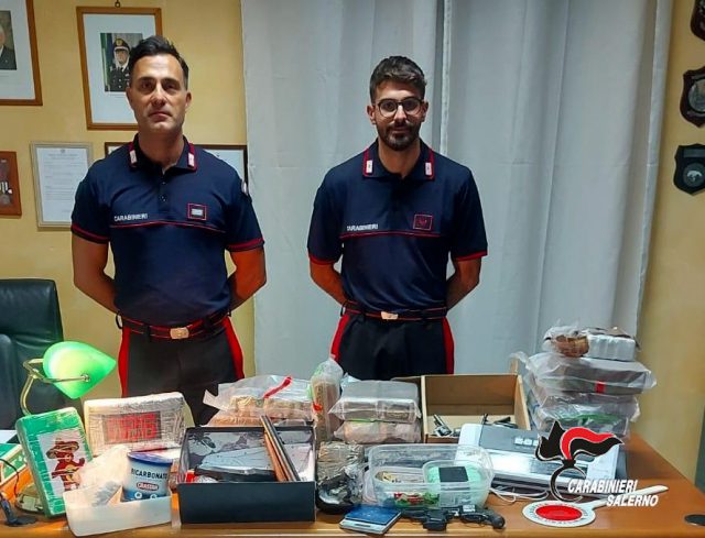 Carabinieri Battipaglia, armi e droga a Montecorvino Rovella