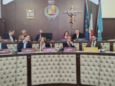 Battipaglia, premio “Leva la testa e fa che t’assicuri”