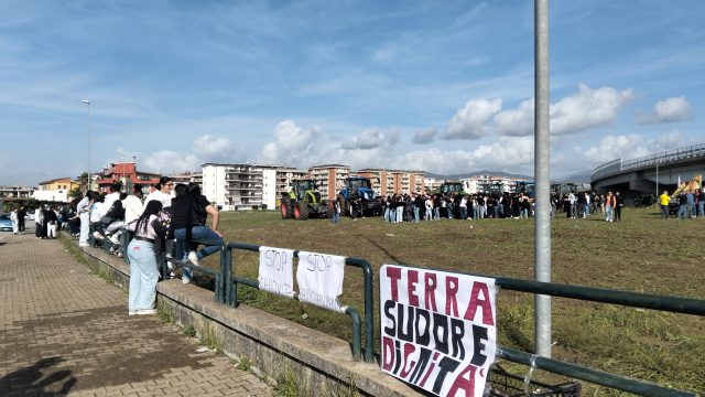 protesta svincolo battipaglia 23 10